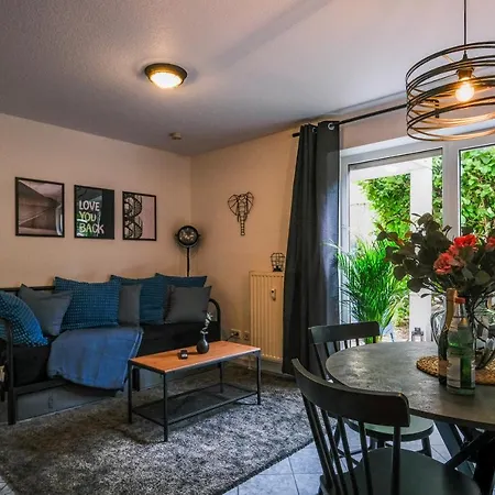 Ferienwohnung Pfaelzer Weinperle Mit Terrasse Hainfeld Exterior foto